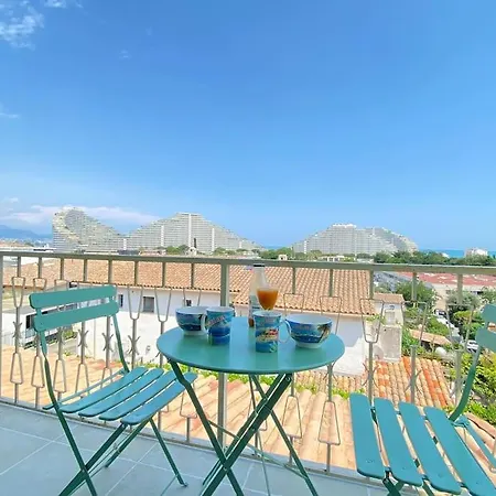 06ak2 - Modern Cap Marina With Sea View Apartment